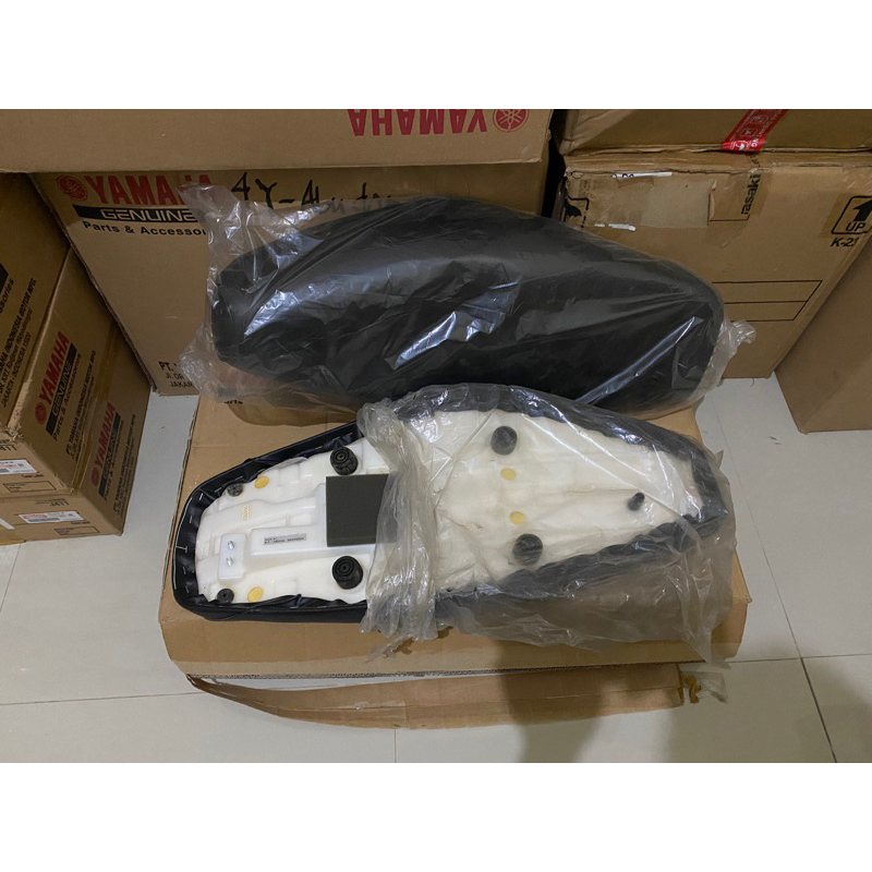 JOK YAMAHA FIZ R F1ZR JOK SADEL YAMAHA VEGA R lama fizr fiz r original jok sadel yamaha fizr fiz r o