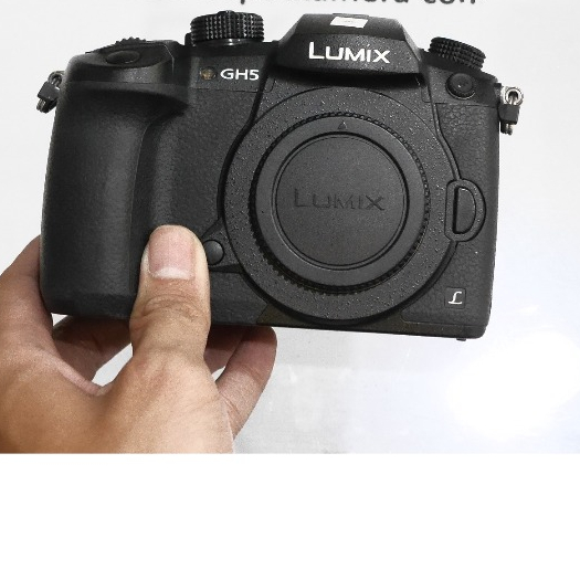 Second Kamera Lumix GH5 Body only Kode 177
