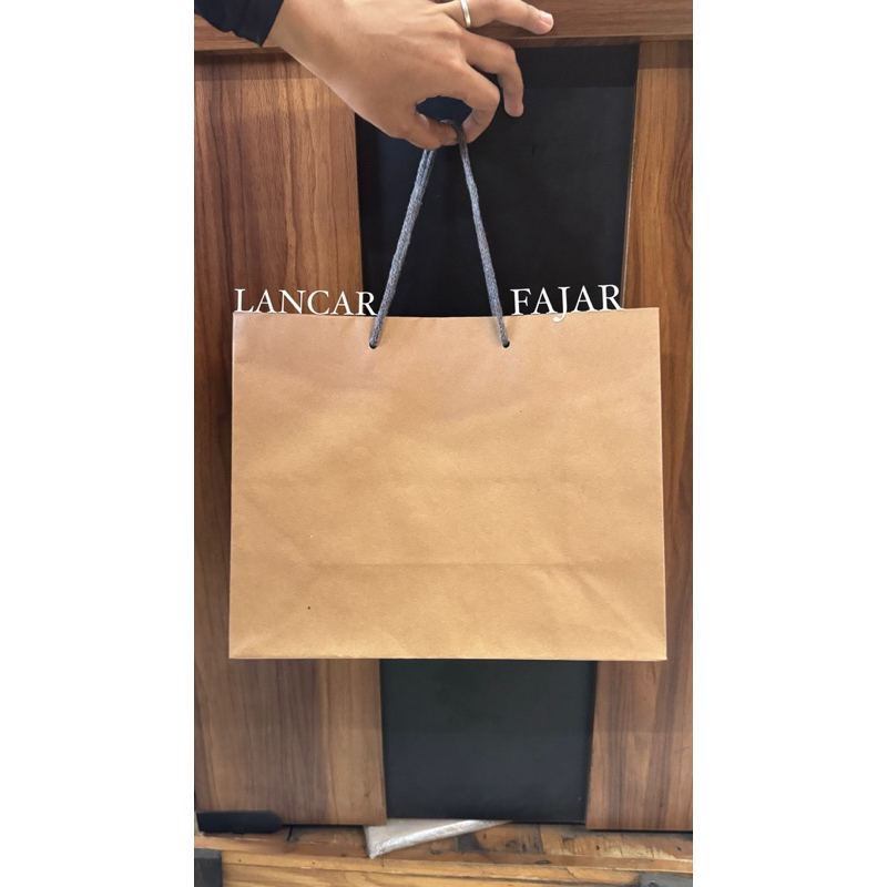 [12 biji] paper bag polos lebar ukuran 33 x 26 x 15 / tas goodie bag polos ukuran lebar 33 x 26 x 15