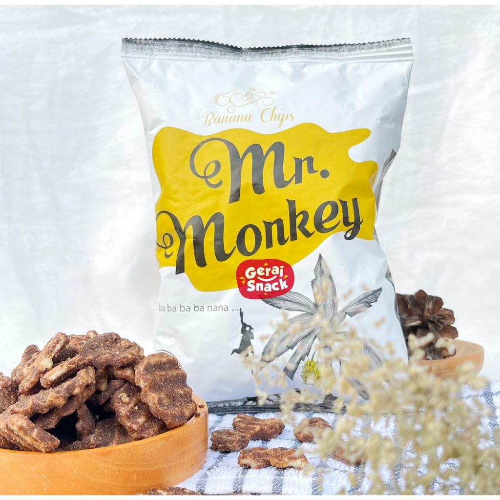 

Mr Monkey Keripik Pisang Kepok Khas Lampung Taburan Bumbu Tebal Renyah 140 g