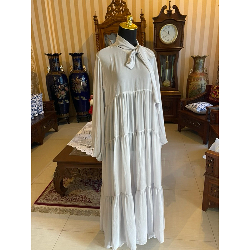 Preloved Midi Dress Ayu Dyah Andari