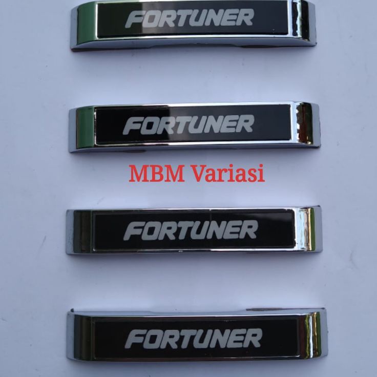 Door Guard Pelindung Pintu Mobil Logo Fortuner