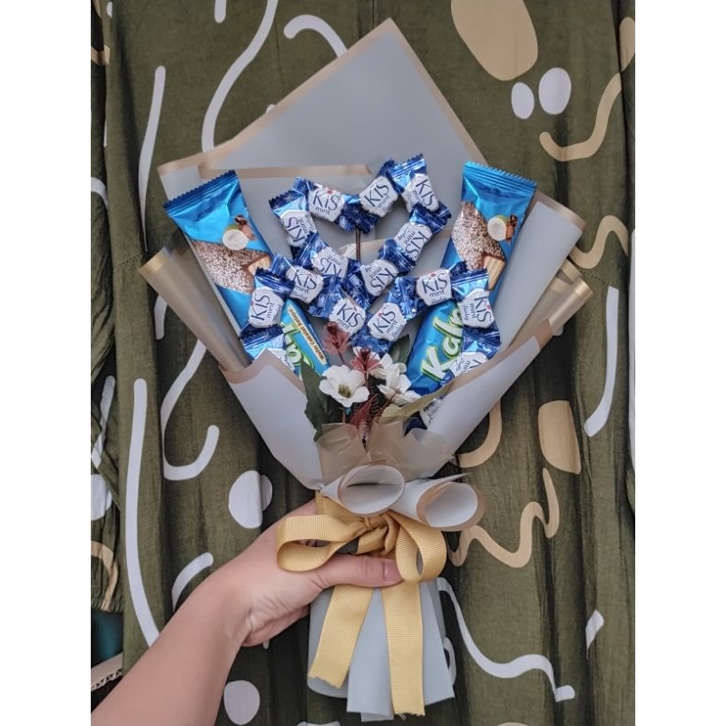 

(Ready Stock) Buket Snack / buket wisuda / buket ultah / buket murah