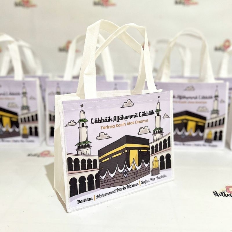 

Tas Souvenir Haji Umroh Custom Nama