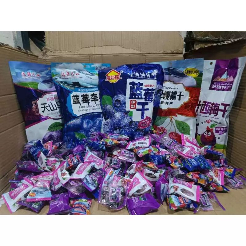 

manisan buah cherry , persik dan plum isi 408gram buah plum