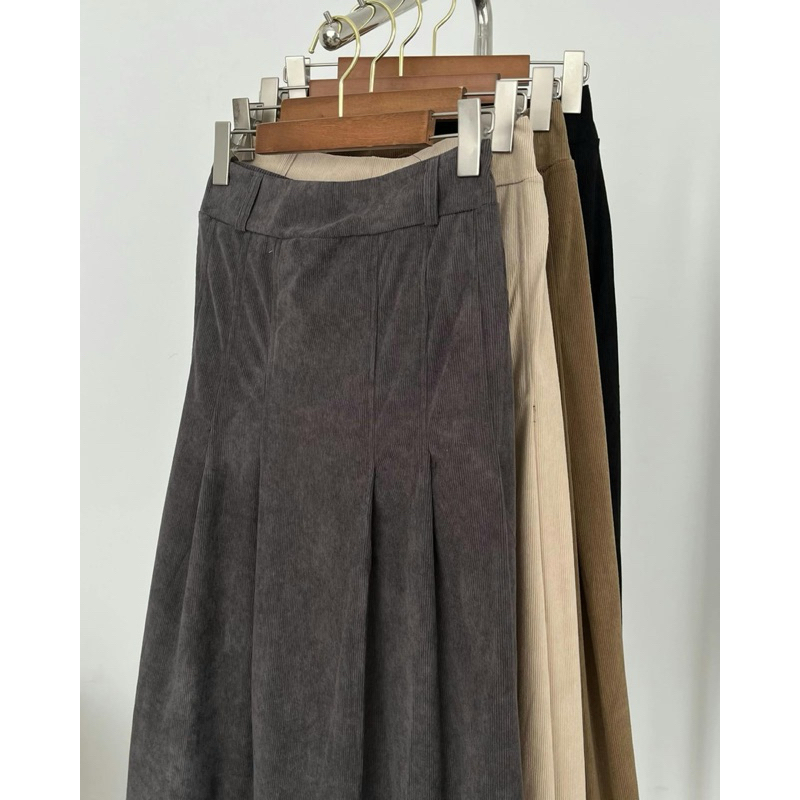 Harleya long corduroy skirt