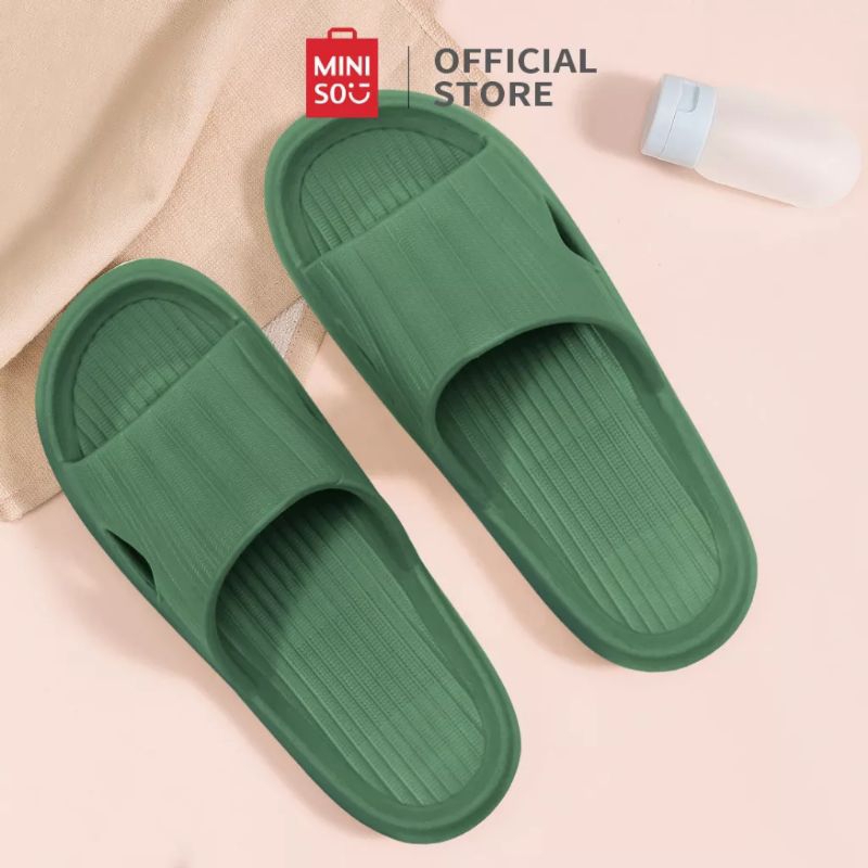 MINISO Sandal Pria dan Wanita Bath Slippers Sandal Karet Wanita EVA Solnya Empuk Nyaman Anti Selip