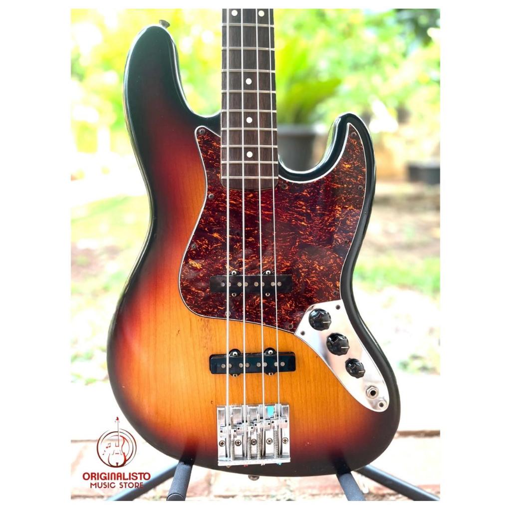 Bass (2nd) 4 strings - Fender Jazz Bass Highway One - USA