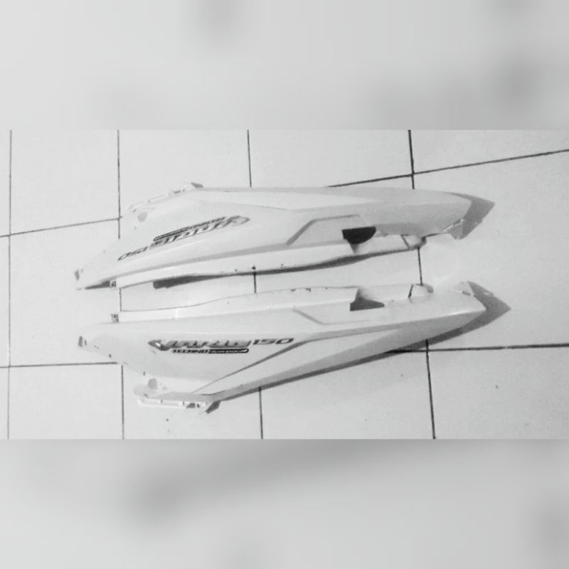Body belakang Vario 125 150 Led Lama Cover body belakang Honda Vario 125 150 Led old original kanan-