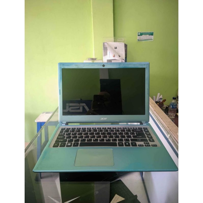 Acer Aspire V5-431 Pentium ram 4gb hdd 500gb minus