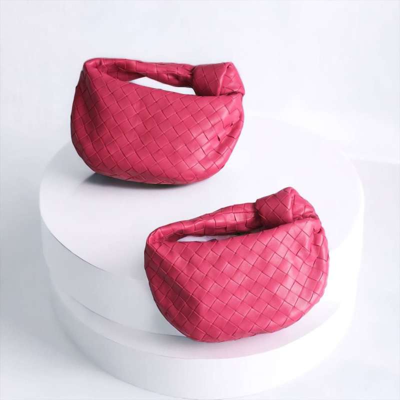 BOTTEGA VENETA BV Mini Jodie in Cranberry