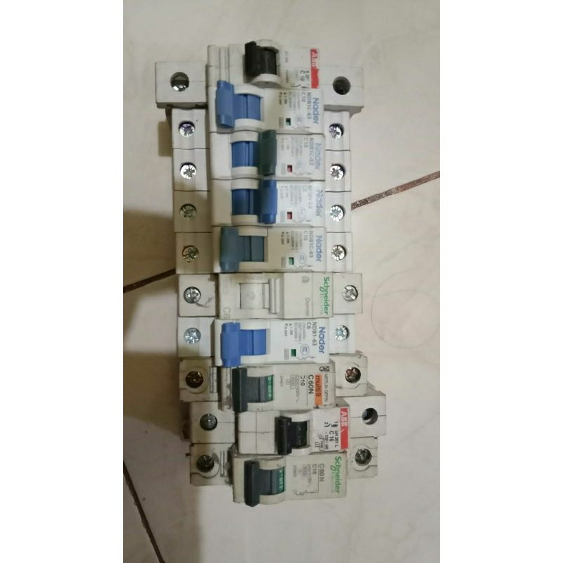 Mcb bekas Second (sisa proyek)