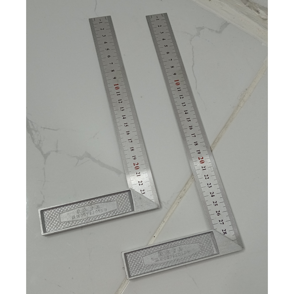 

KX Baja - Toolkit - Penggaris Sudut 25,300,500 | Penggaris Siku Tukang