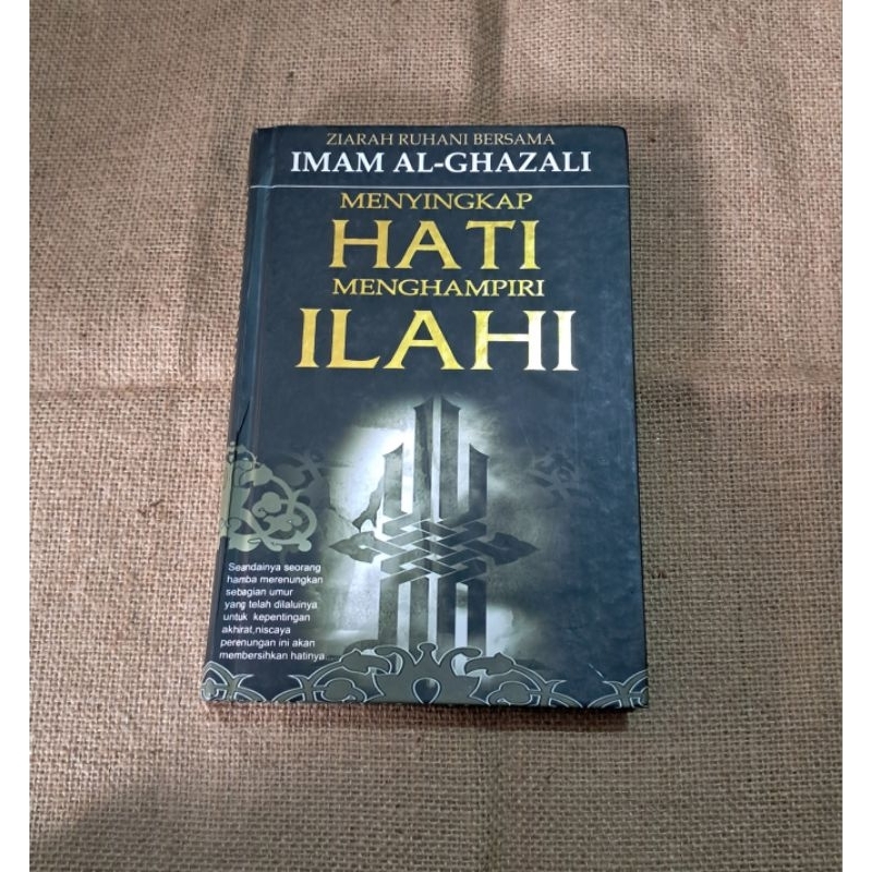 MENYINGKAP HATI MENGHAMPIRI ILAHI