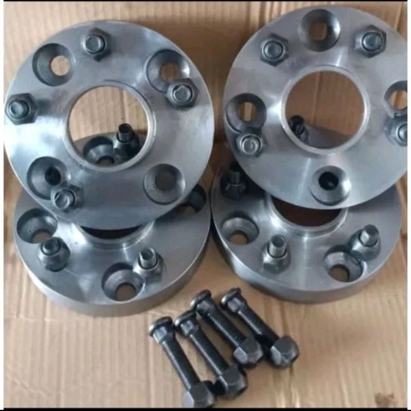 Adaptor velg 3 cm AVANZA / KIJANG ke INNOVA | pcd 4×114 ke 5×114 ( 4 pcs )