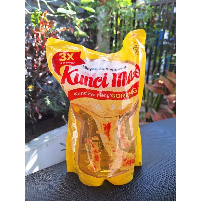 

Minyak Goreng Kunci Mas 2 Liter Murah