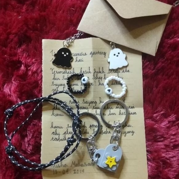 

Paket Couple Untuk Pasangan