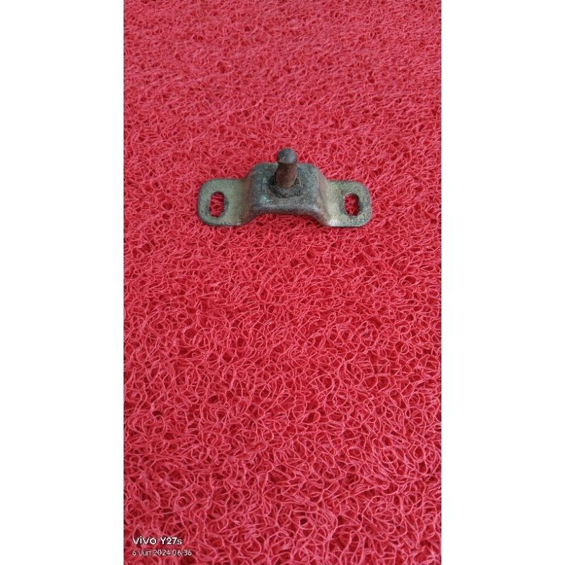 T/stut lawan kunci jok RC80 RC100 bravo