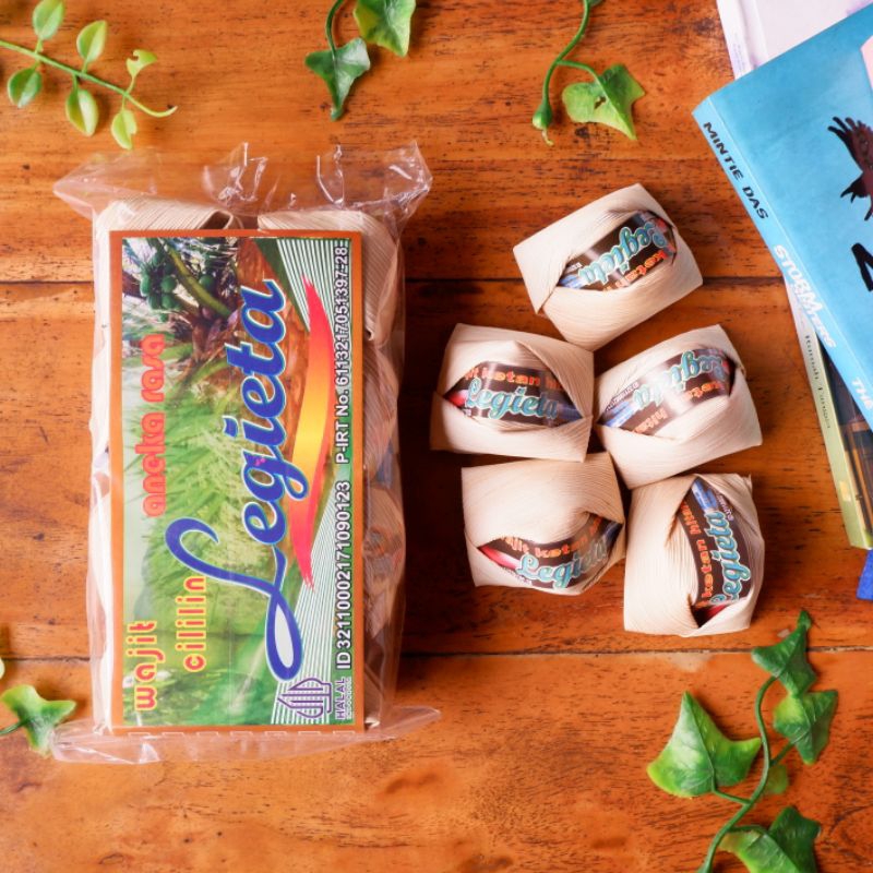 

Wajit Legieta Ketan Hitam 1kg / Wajit Asli Cililin / Wajik Bandung / Wajit Cililin / Wajik Ketan