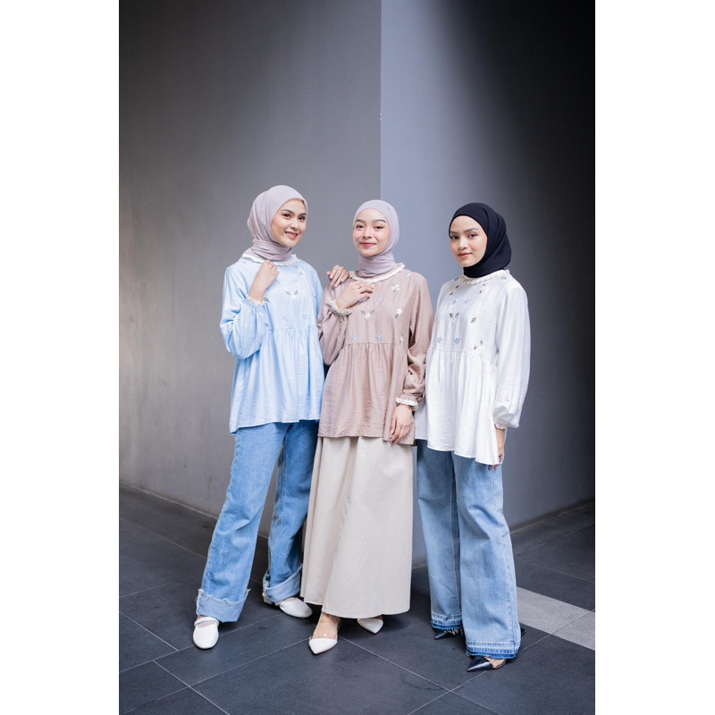 AGHNIA BLOUSE / Atasan bordir