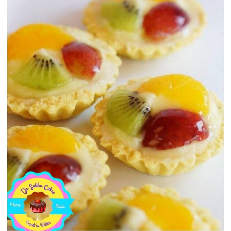 

Kue Pie by De~Sakha Cakes