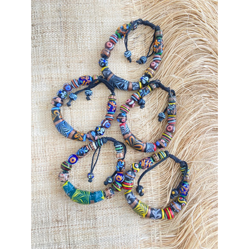 Manika Kaltim - Gelang Batu Kalimantan Batang Uma Khas Dayak Kalimantan