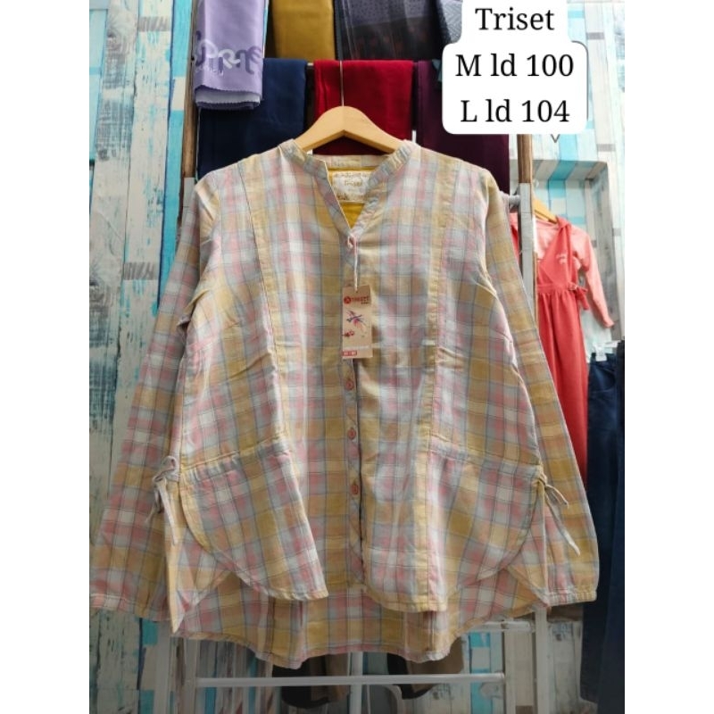 Kemeja triset