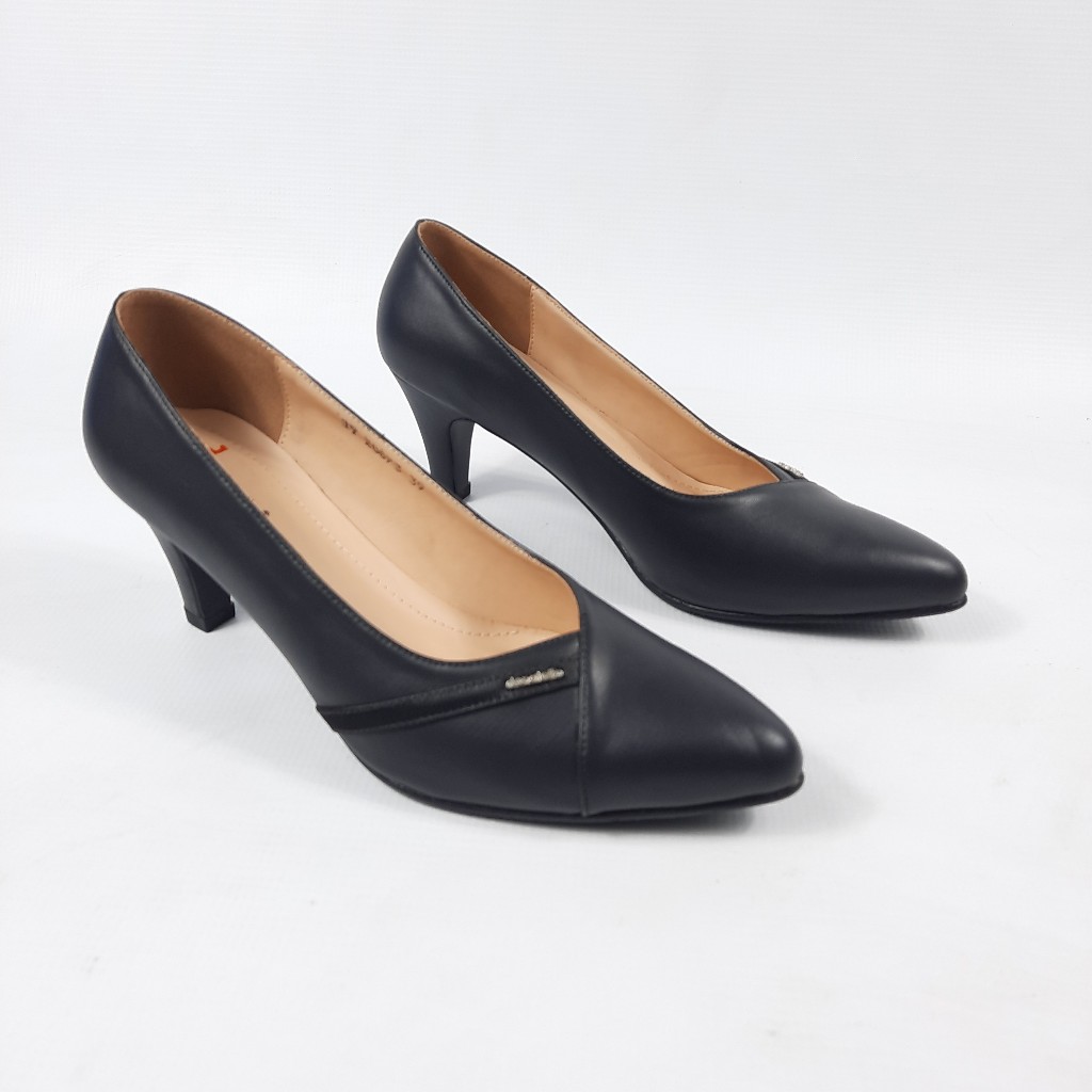 Sepatu Pantofel Casual/Formal Wanita Donatello IY.20873 (36-41)