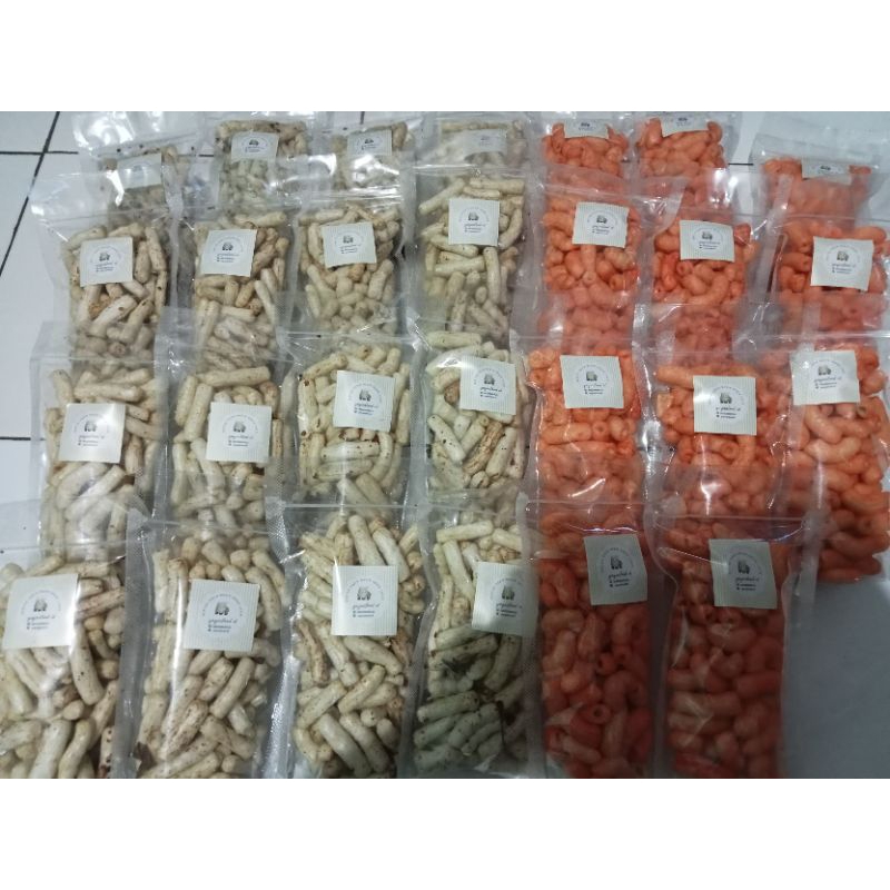 

(HARGA TERMURAH) CEMILAN KRUPUK IKAN TONGKOL PEDAS 100GRAM