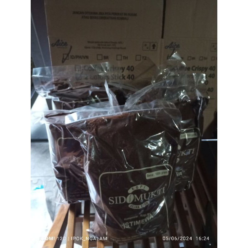 

100% Kopi robusta Bubuk Sidomukti Istimewa 5000g ( 1 sak 1000g × 5 )