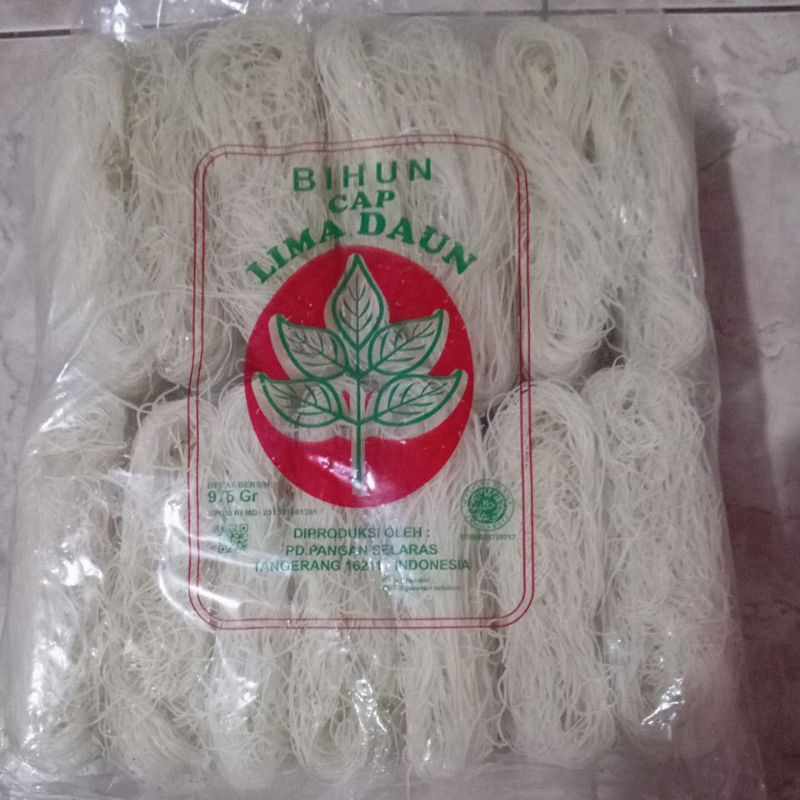 

SPESIAL AWAL TAHUN Bihun Cap Lima Daun 975gram