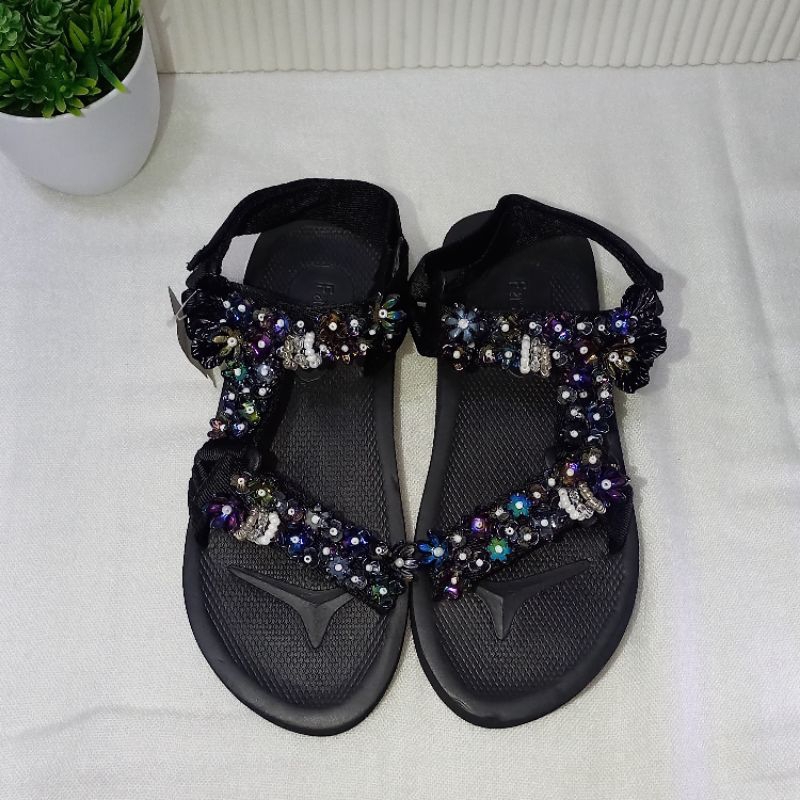 Naura Beads Sandals/Flat 2cm/Sandal Wanita/Sandal Manik Metalic/Sandal Manik Wanita/Beads Sandals