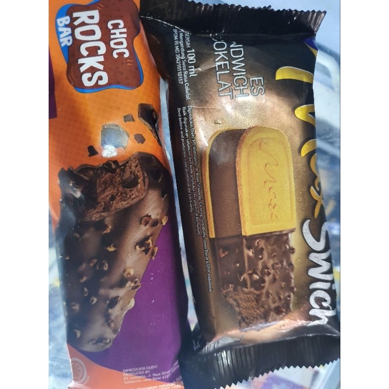 

Ice es cream max swich dan choc rocks bar 5.000 - 6.500 indofood
