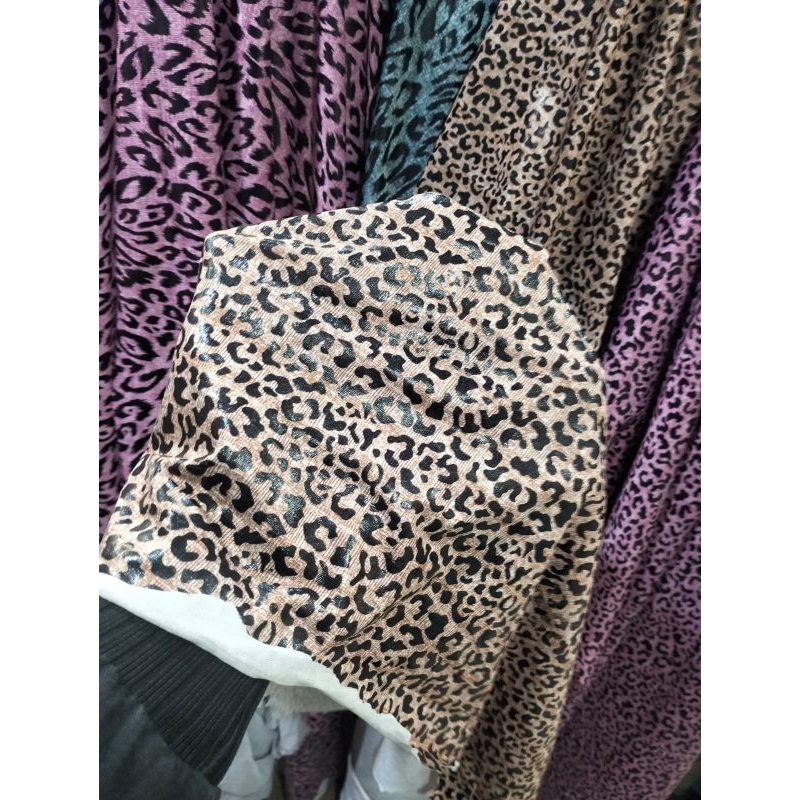 Kain ,Bahan Spandex Latexs Motif Macan