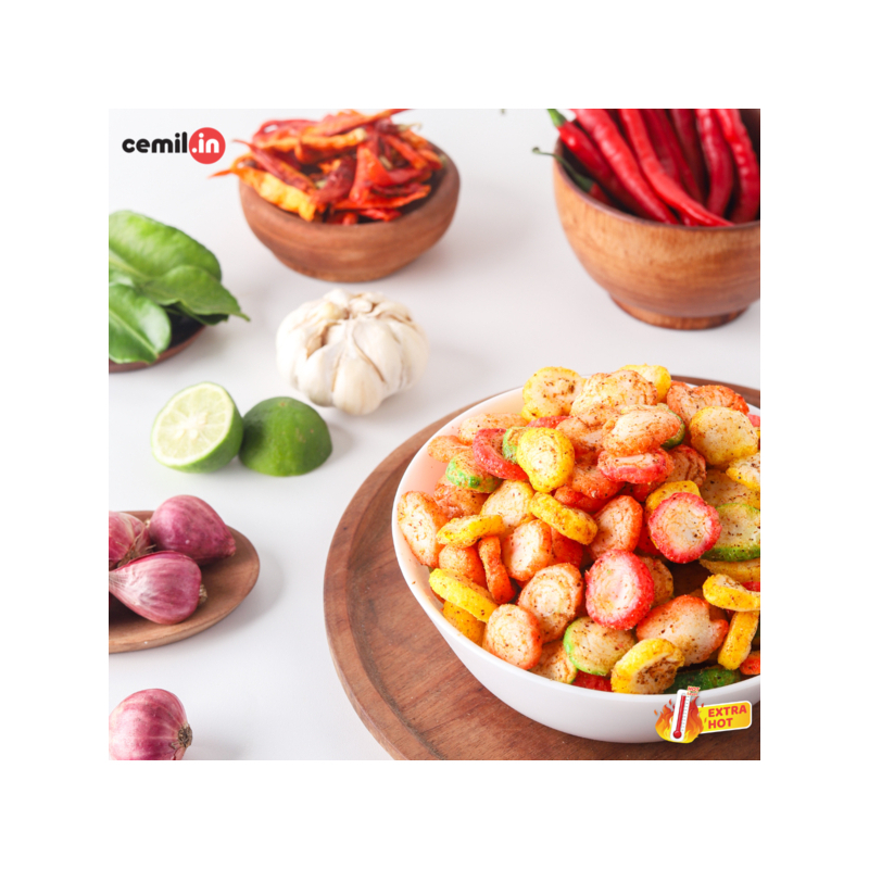 

Kerupuk kancing pedas 500gr by Cemilin