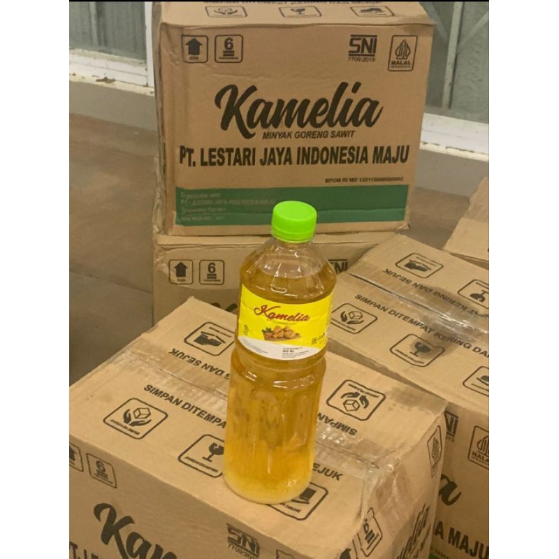 

minyak kamelia ukuran 900 ml