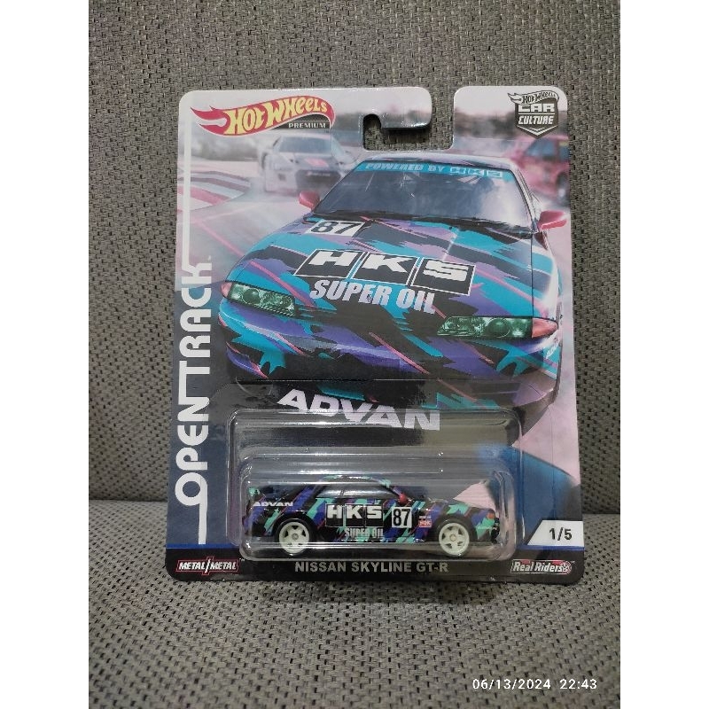Hotwheels Nissan Skyline HKS open track