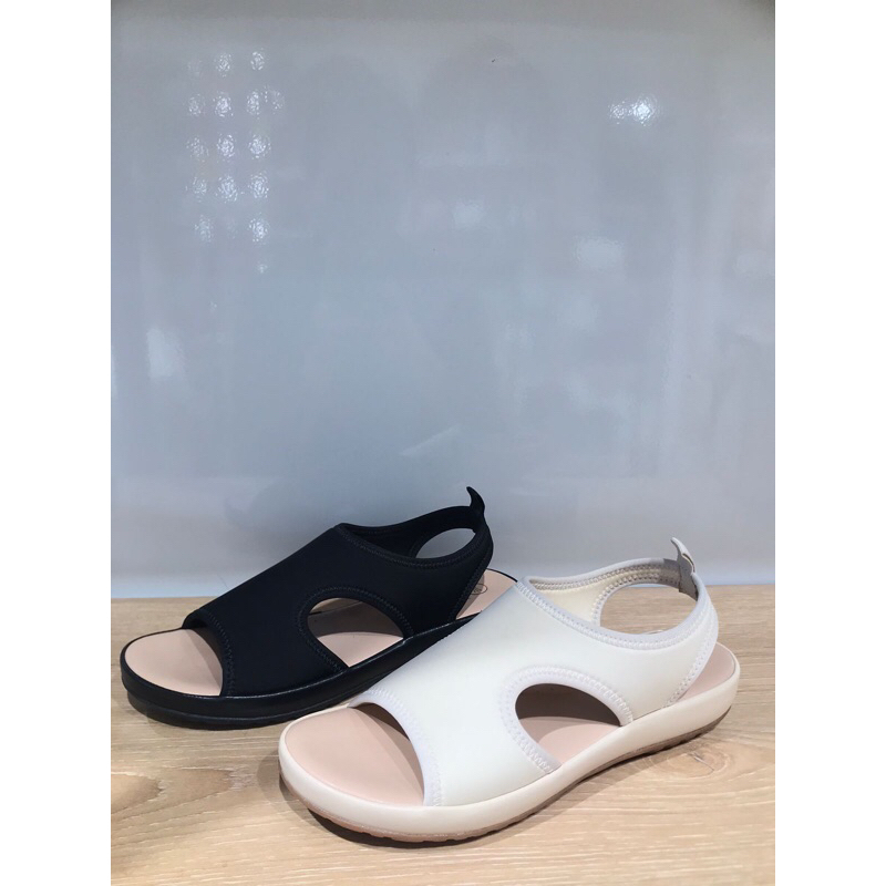 Sepatu wanita sandal flat Hush Puppies original