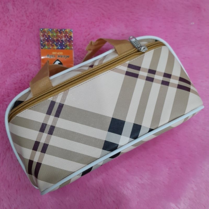 

TEMPAT PENSIL KAIN BISA MUAT BANYAK TEMPAT MAKE UP