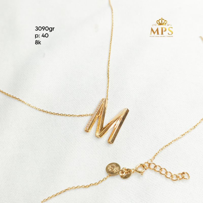 ANTING HURUF M DAN KALUNG HURUF M KADAR 375% TOKO EMAS PUTERA SOKARAJA