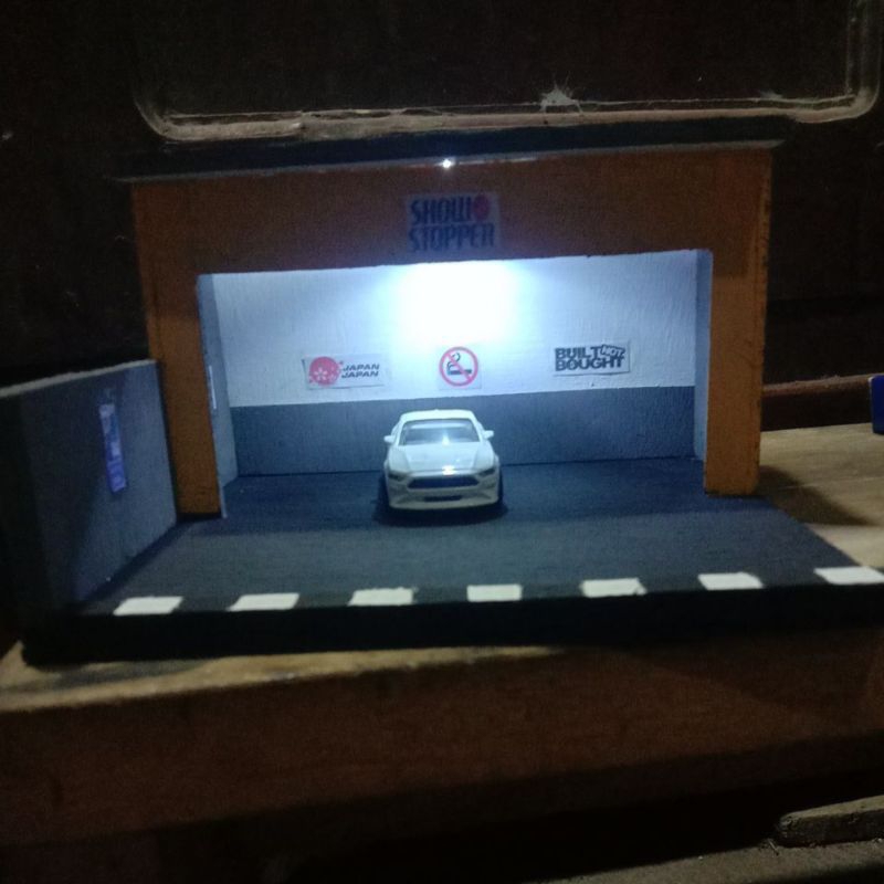 diorama garasi sederhana dan unik