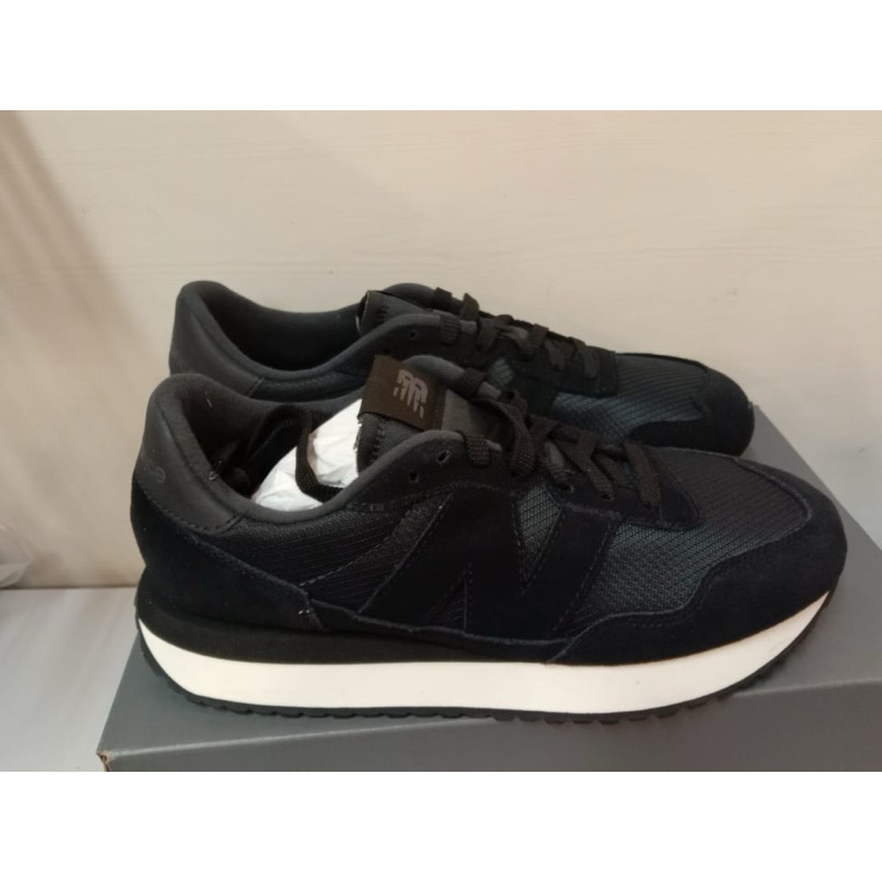 nb 237 black white