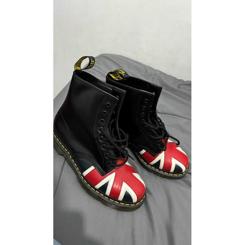 dr martens union jack