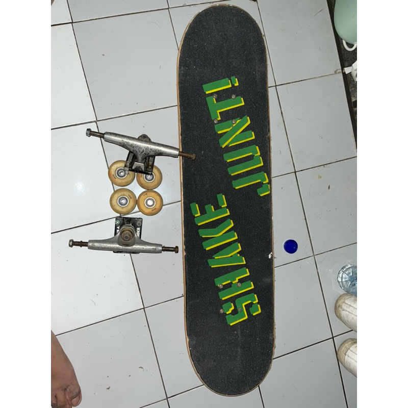 FULLSET SKATEBOARD