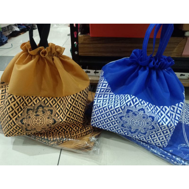 Tas Kain Model Di Serut Terbaru/tas serut 22/tas kain serut bahan tebal/tas serut untuk box ukuran 2