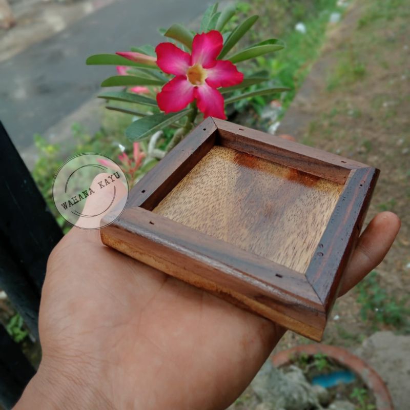 TATAKAN GELAS KOPI / ASBAK KAYU SONOKELING.