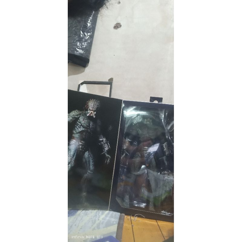 ACTION FIGURE PREDATOR ARMORED ASSASINS NECA