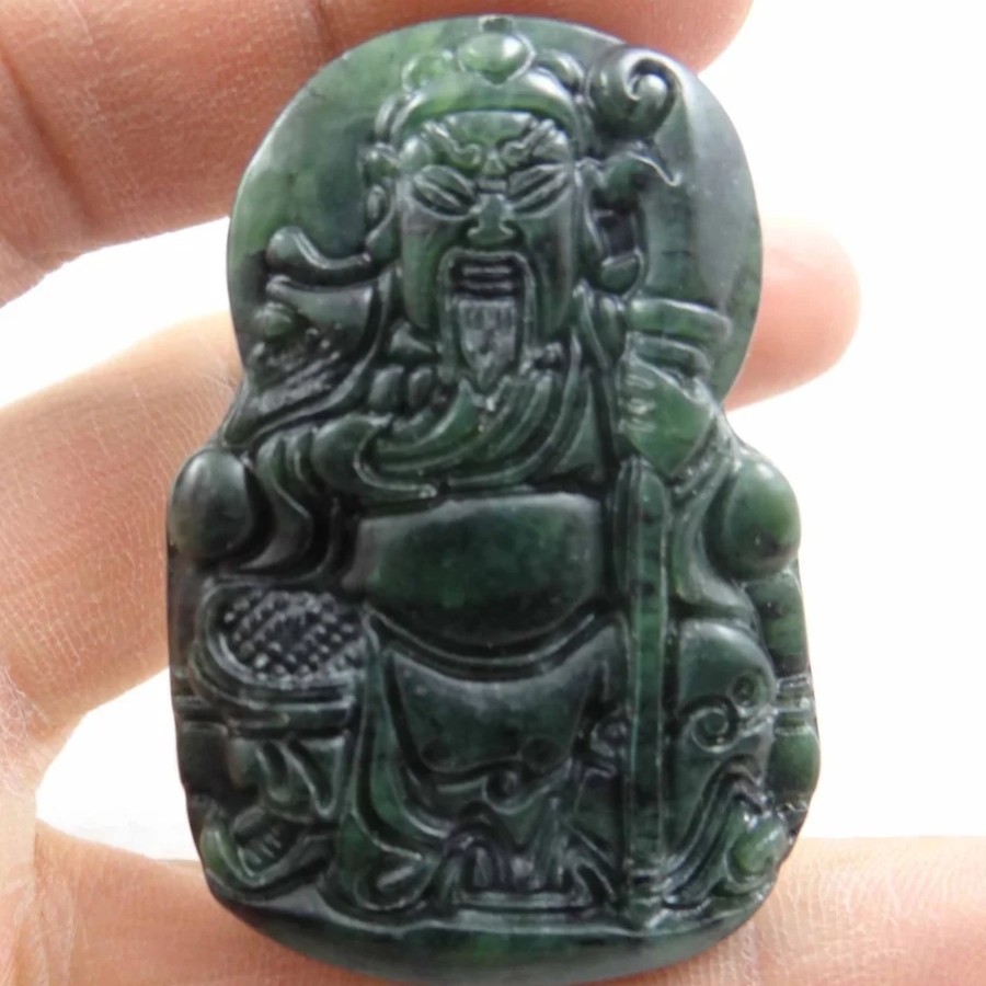 Liontin Giok Dewa Kwan Kong Guan yu