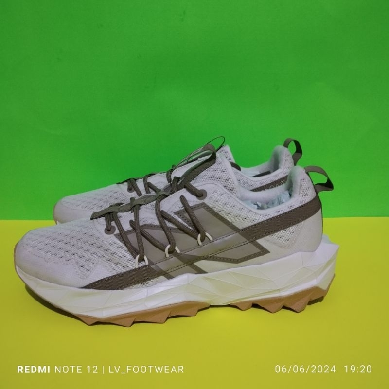 Sepatu Trail Runn NB Tektrel