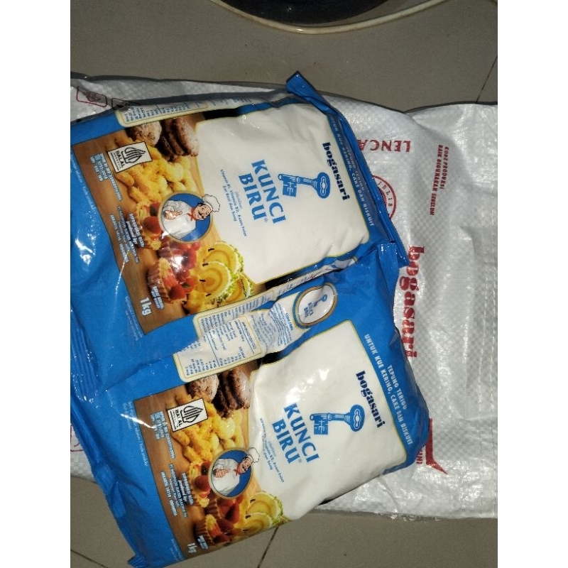 

Terigu Kunci Biru